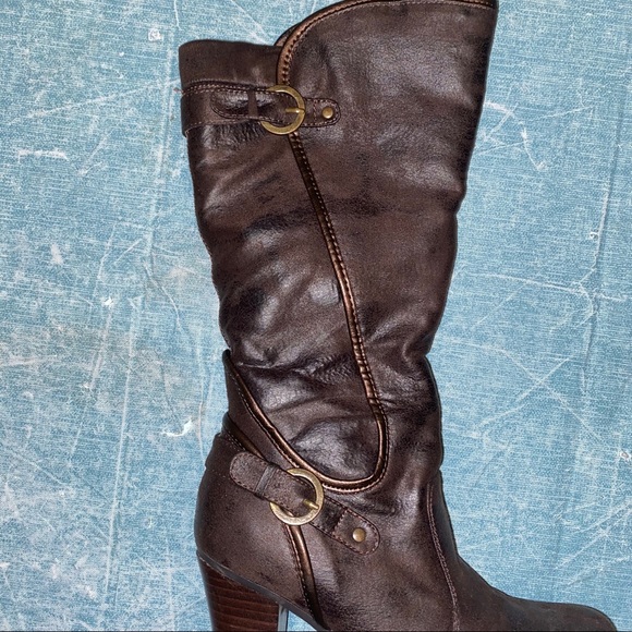 Leather Heeled Boots - Picture 4 of 8